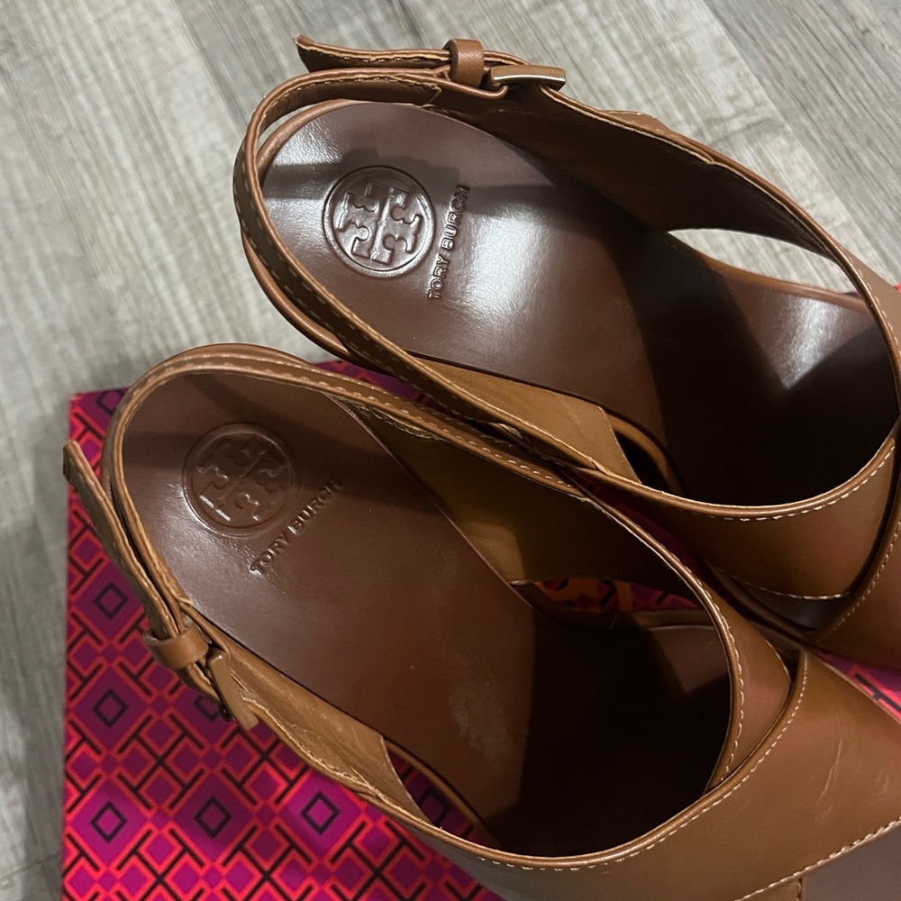 Tory Burch Gabrielle Leather Wedges - Picture 6 of 13